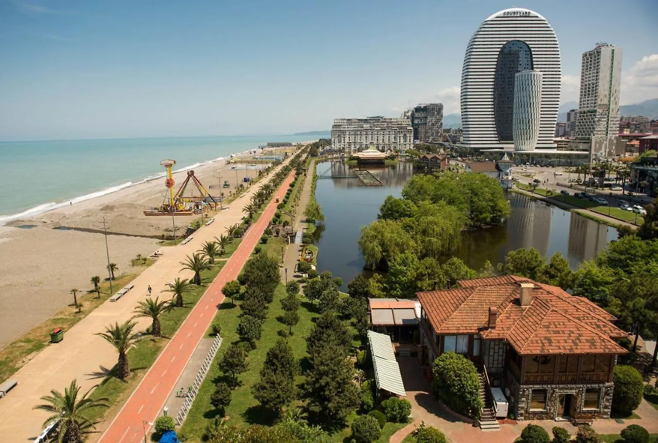 酒店 Orbi City Batumi Beach